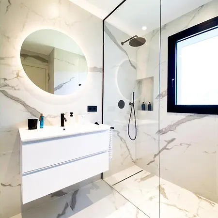 Cosettte Vicenc بيت للعطل بلاتجا ذارو