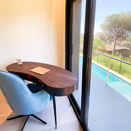 Cosettte Vicenc بيت للعطل بلاتجا ذارو